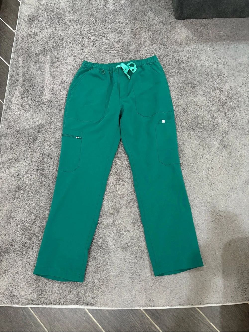 Men’s Medium FIGS Hunter Green Scrub Pants